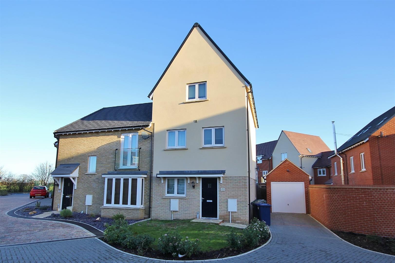 Freston Close, St. Ives